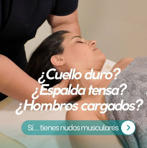Sesión de fisioterapia profesional en FisioRelax Lima